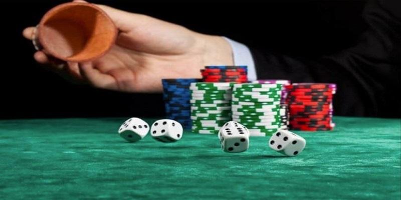 Cách chơi xí ngầu 5 con đầy kịch tính